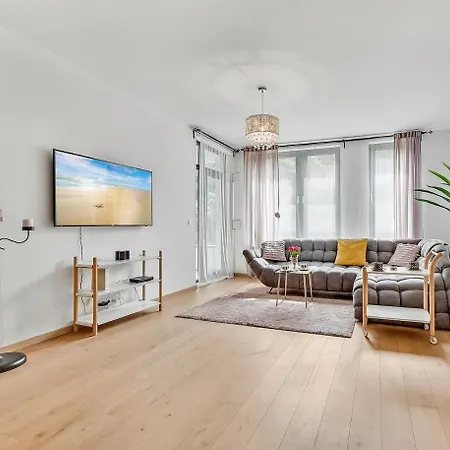 Luxury Under Castle Peaceful Old Town Retreat Apartment Bratislava