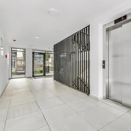 Luxury Under Castle Peaceful Old Town Retreat Appartement Bratislava